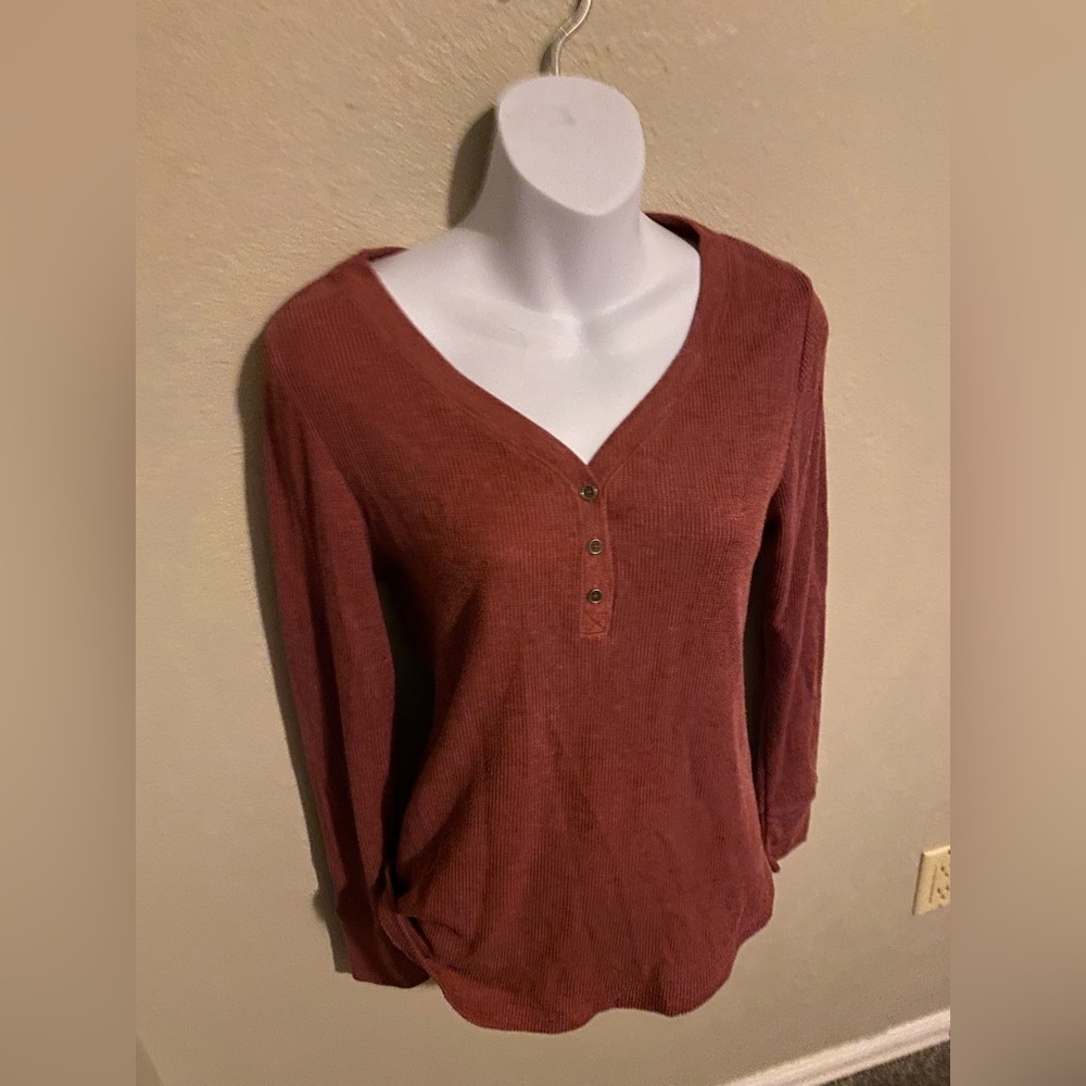 Red long sleeve T-shirt